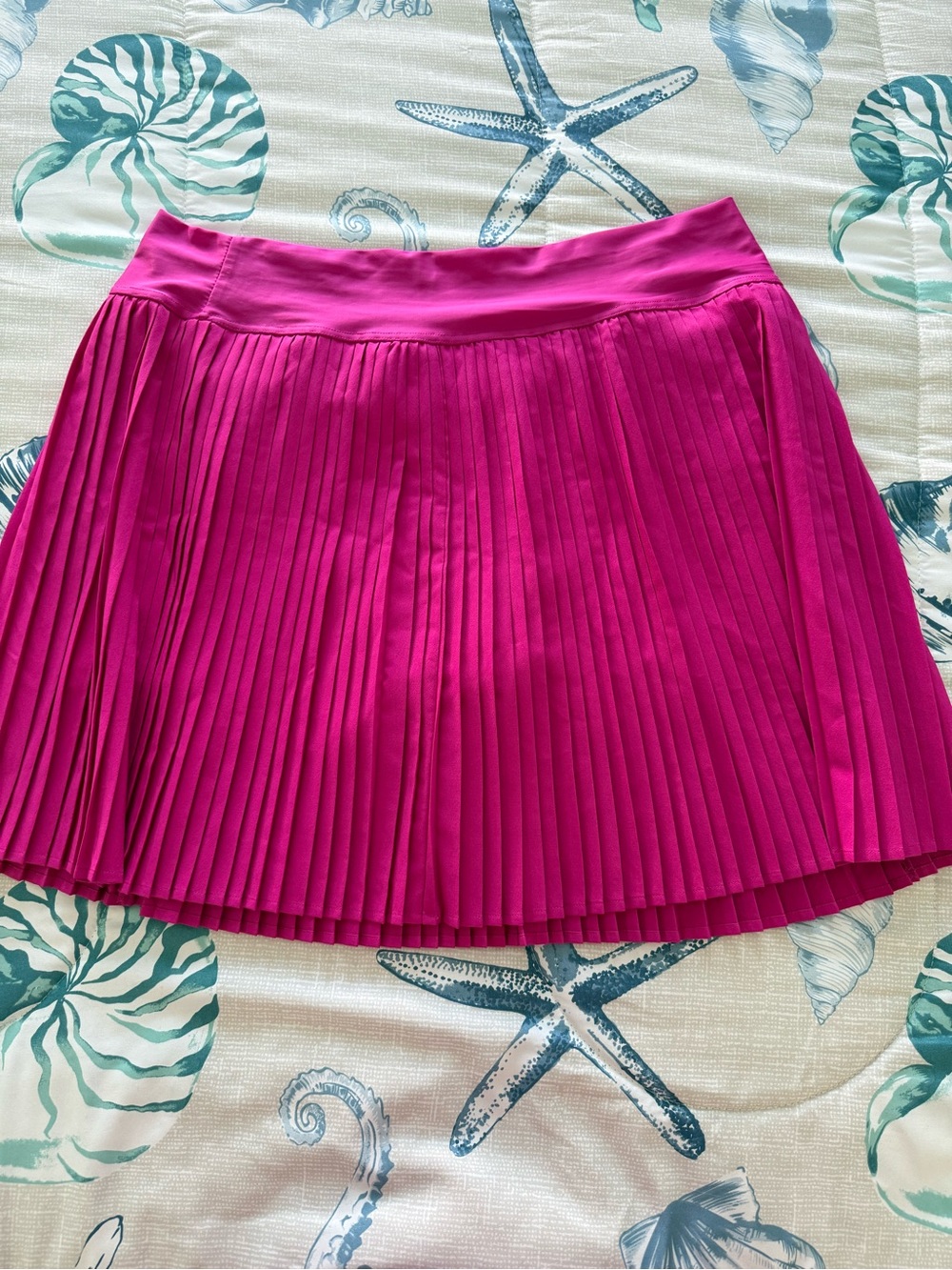 Women's Pleated Fuchsia Skort NWOT